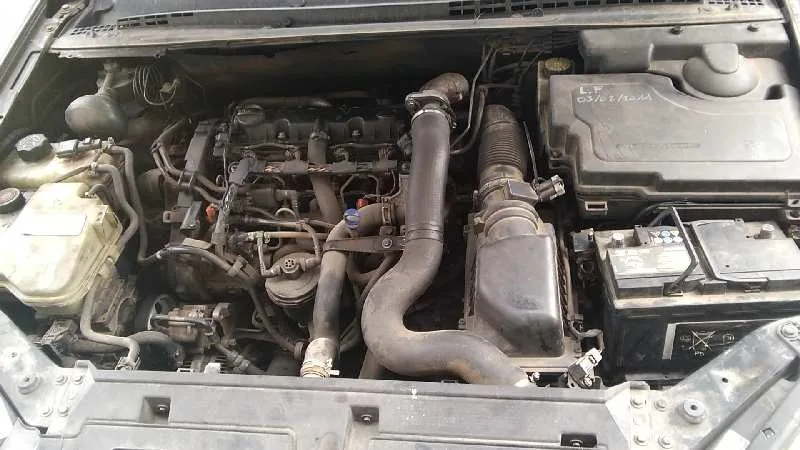 CITROEN C5 BERLINA '2001 2.0 HDI SX GRIS OSCURO