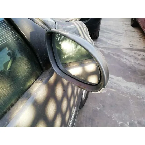 VOLKSWAGEN GOLF V BERLINA (1K1) '2006 1.6 GRIS OSCURO
