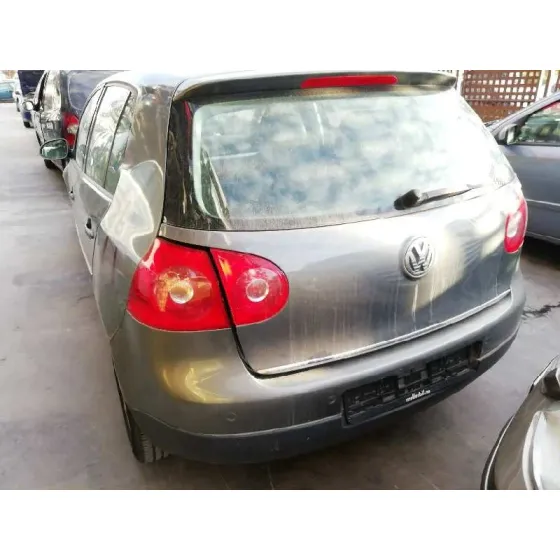 VOLKSWAGEN GOLF V BERLINA (1K1) '2006 1.6 GRIS OSCURO