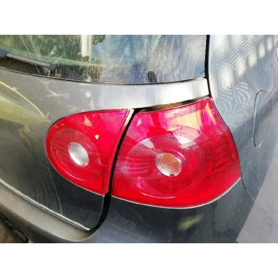 VOLKSWAGEN GOLF V BERLINA (1K1) '2006 1.6 GRIS OSCURO