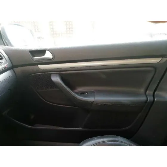 VOLKSWAGEN GOLF V BERLINA (1K1) '2006 1.6 GRIS OSCURO