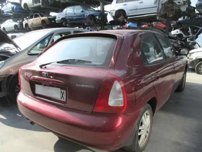DAEWOO NUBIRA BERLINA DAEWOO NUBIRA BERLINA '1998 CDX (1999->) GRANATE 1997