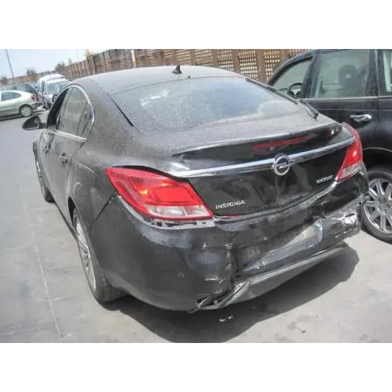 OPEL INSIGNIA BERLINA '2011 COSMO NEGRO