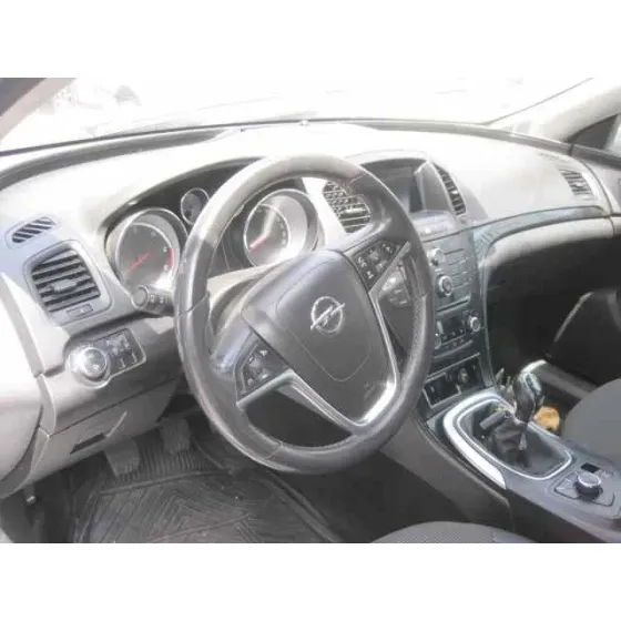 OPEL INSIGNIA BERLINA '2011 COSMO NEGRO
