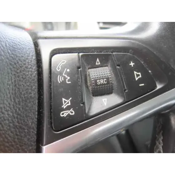 OPEL INSIGNIA BERLINA '2011 COSMO NEGRO