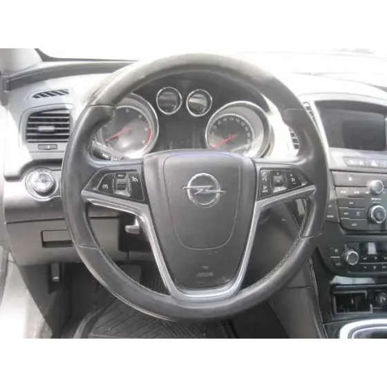 OPEL INSIGNIA BERLINA '2011 COSMO NEGRO