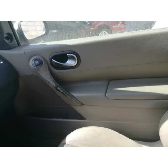 RENAULT MEGANE II BERLINA 3P '2006 CONFORT AUTHENTIQUE GRIS