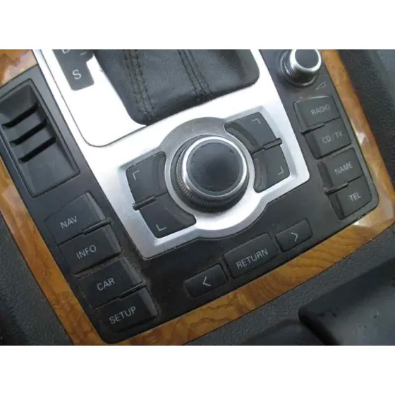 AUDI Q7 (4L) '2006 3.0 TDI PLATA