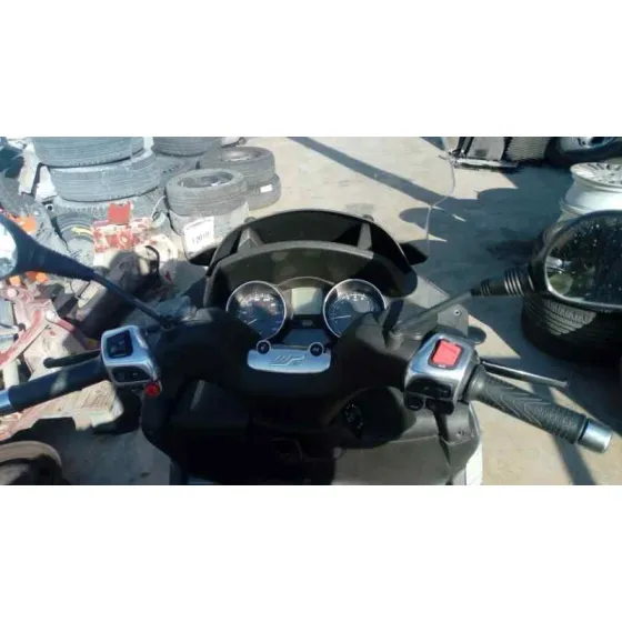 PIAGGIO (VESPA) MP3 '2011 500IE BUSINESS ERL/LT GRIS