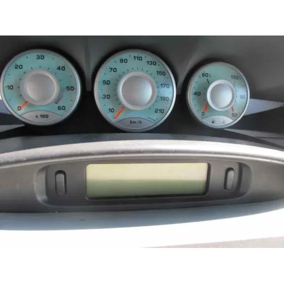 CITROEN C8 '2002 2.0 HDI SX PLATA