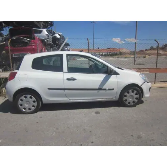 RENAULT CLIO III '2008 AUTHENTIQUE BLANCO