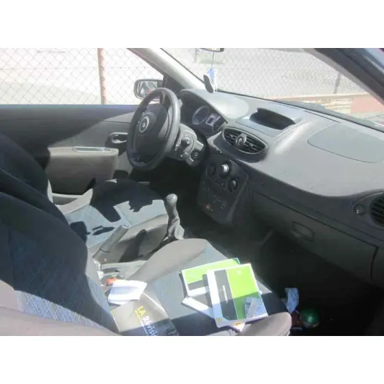 RENAULT CLIO III '2008 AUTHENTIQUE BLANCO