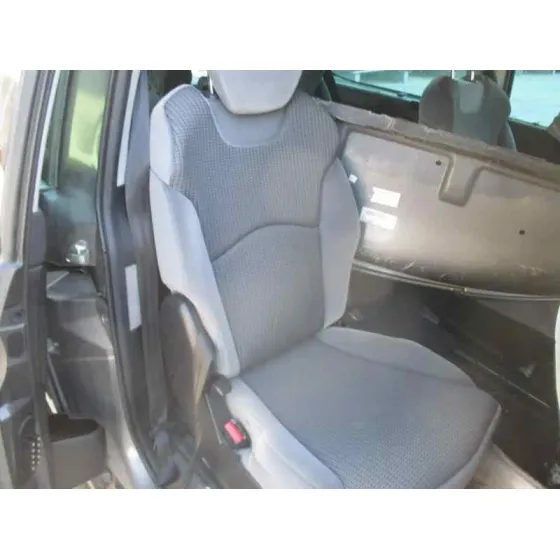 PEUGEOT 807 '2012 2.0 16V HDI FAP CAT (RHR / DW10BTED4) GRIS