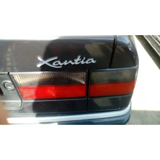 CITROEN XANTIA BERLINA '1996 * NEGRO