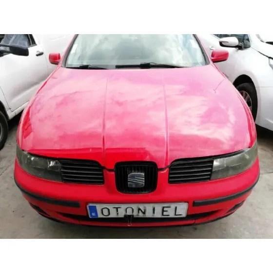 SEAT LEON (1M1) '2000 STELLA ROJO