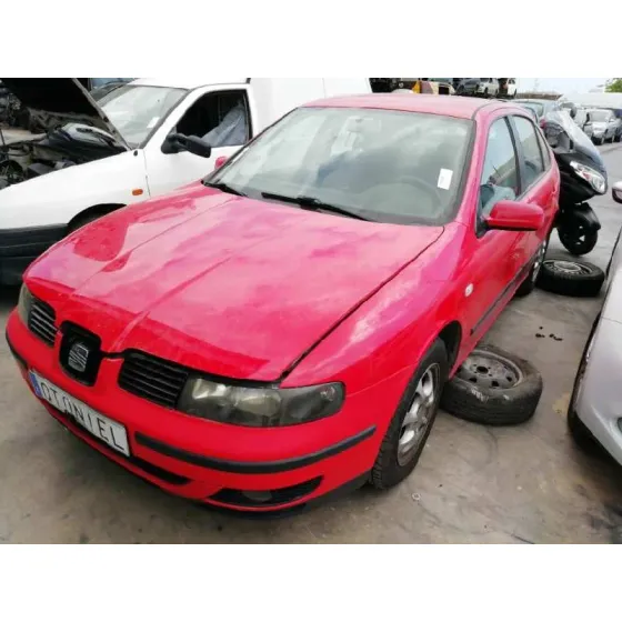 SEAT LEON (1M1) '2000 STELLA ROJO