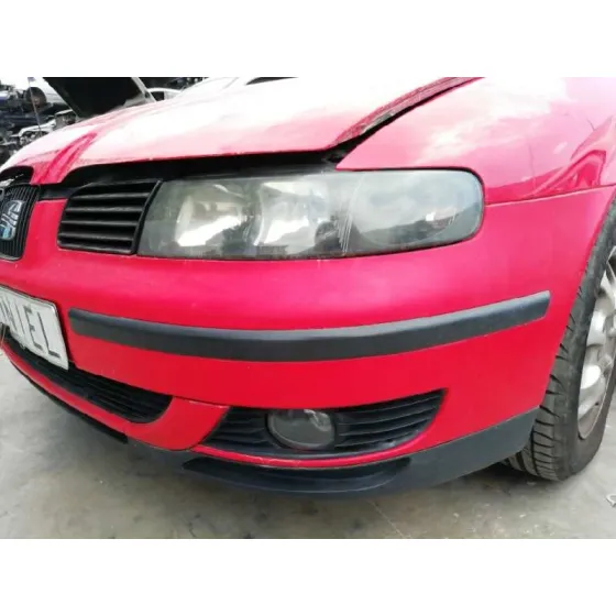 SEAT LEON (1M1) '2000 STELLA ROJO