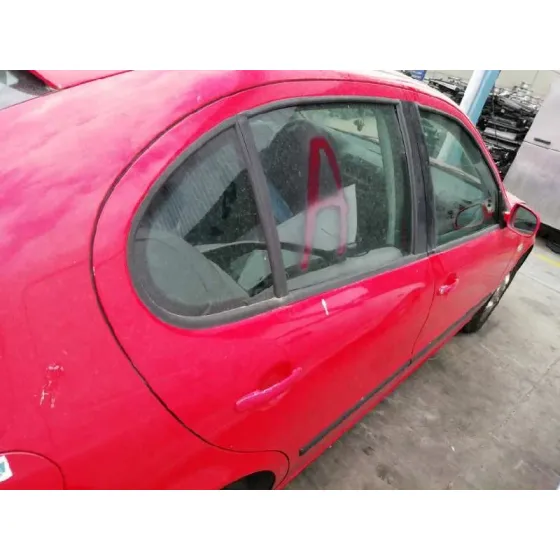 SEAT LEON (1M1) '2000 STELLA ROJO