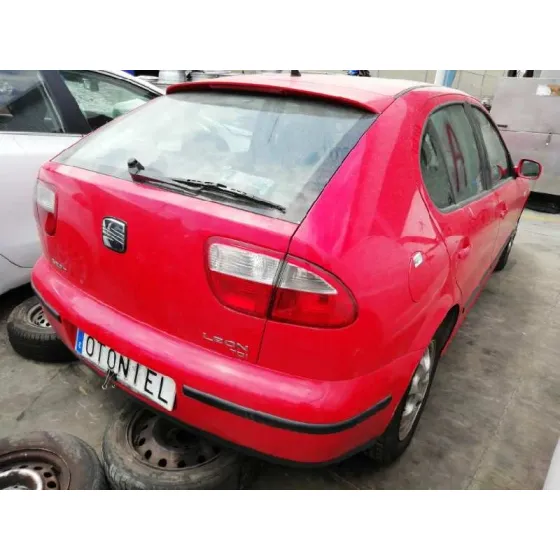 SEAT LEON (1M1) '2000 STELLA ROJO