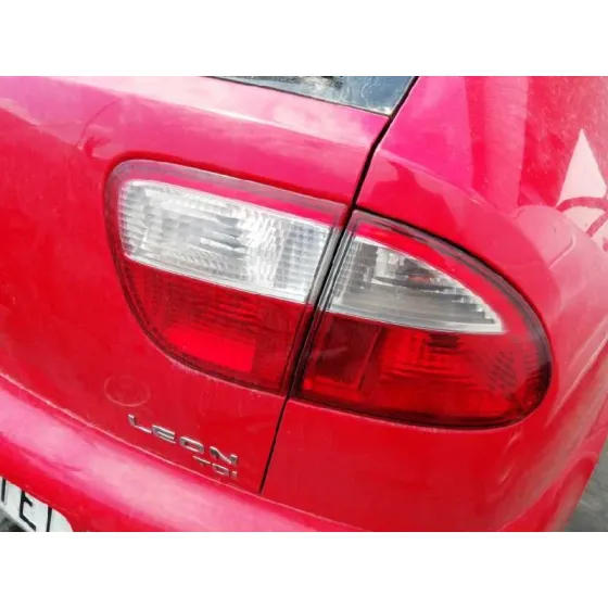 SEAT LEON (1M1) '2000 STELLA ROJO