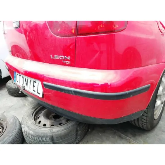 SEAT LEON (1M1) '2000 STELLA ROJO