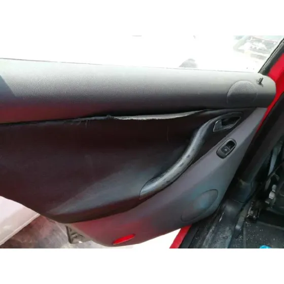 SEAT LEON (1M1) '2000 STELLA ROJO