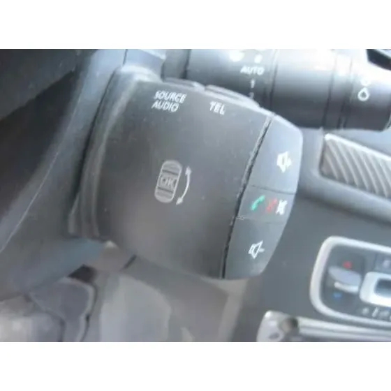 RENAULT MEGANE III BERLINA 5 P '2013 BOSE EDITION GRIS CENIZA