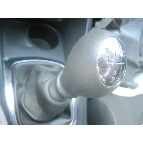 RENAULT MEGANE III BERLINA 5 P '2013 BOSE EDITION GRIS CENIZA
