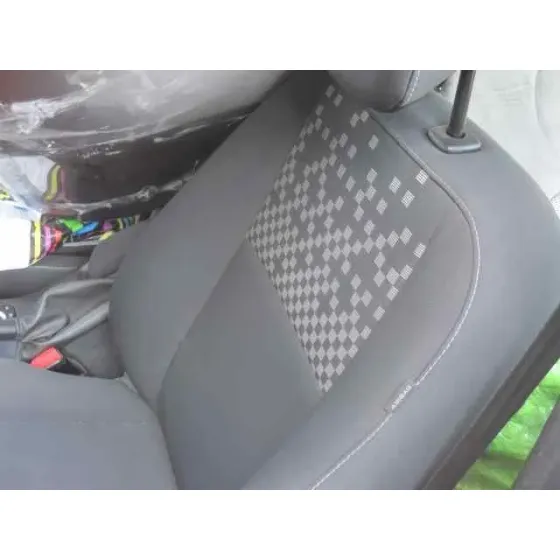 RENAULT MEGANE III BERLINA 5 P '2013 BOSE EDITION GRIS CENIZA