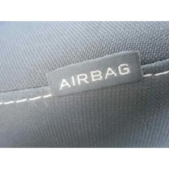RENAULT MEGANE III BERLINA 5 P '2013 BOSE EDITION GRIS CENIZA