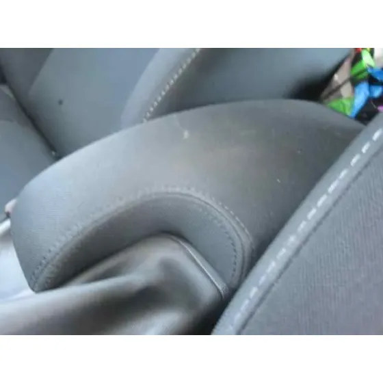 RENAULT MEGANE III BERLINA 5 P '2013 BOSE EDITION GRIS CENIZA