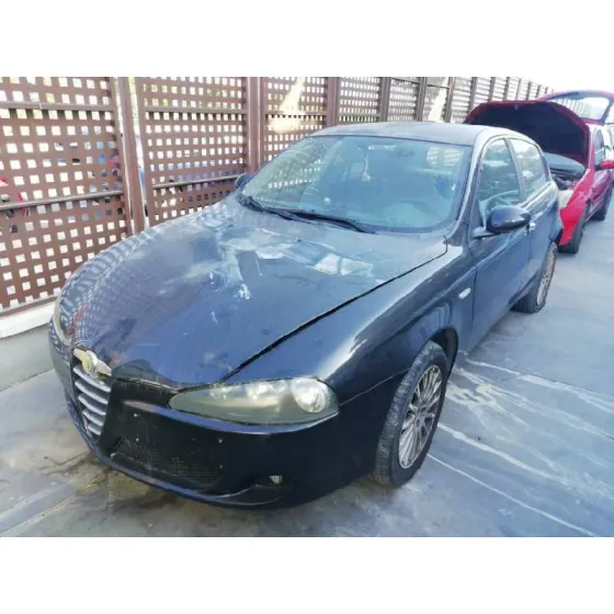 ALFA ROMEO 147 (190) '2005 1.9 JTD 120 DISTINCTIVE NEGRO