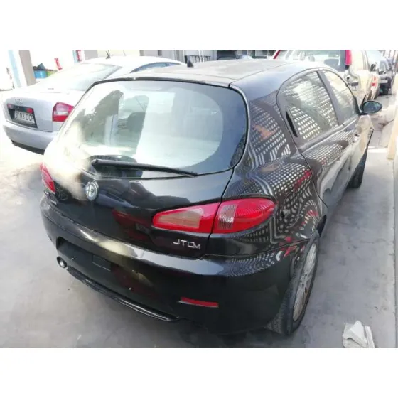 ALFA ROMEO 147 (190) '2005 1.9 JTD 120 DISTINCTIVE NEGRO