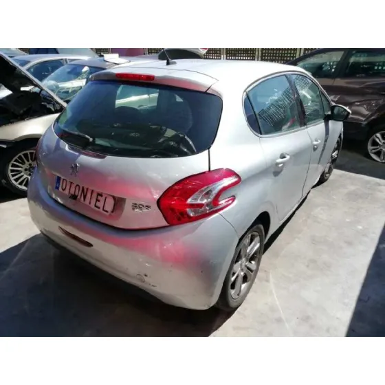 PEUGEOT 208 '2014 ALLURE GRIS