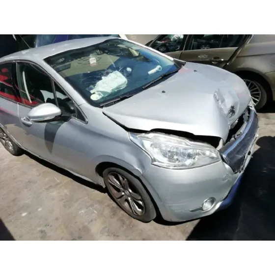 PEUGEOT 208 '2014 ALLURE GRIS