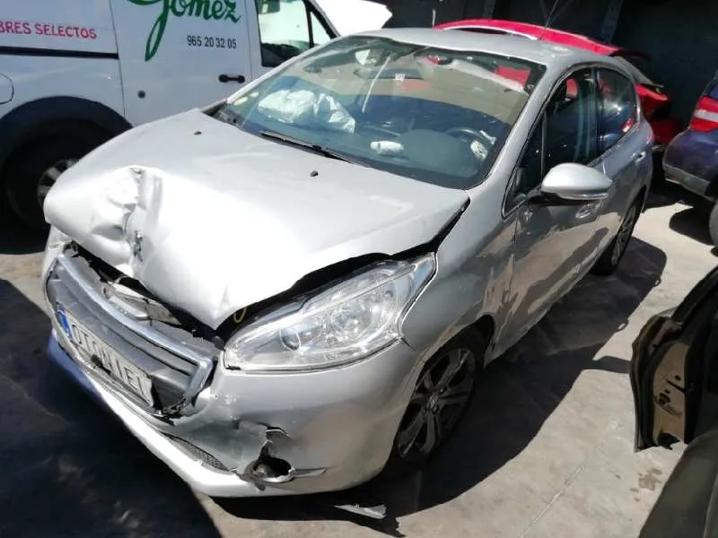PEUGEOT 208 '2014 ALLURE GRIS
