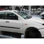 FORD FOCUS BERLINA (CAK) '2001 AMBIENTE BLANCO
