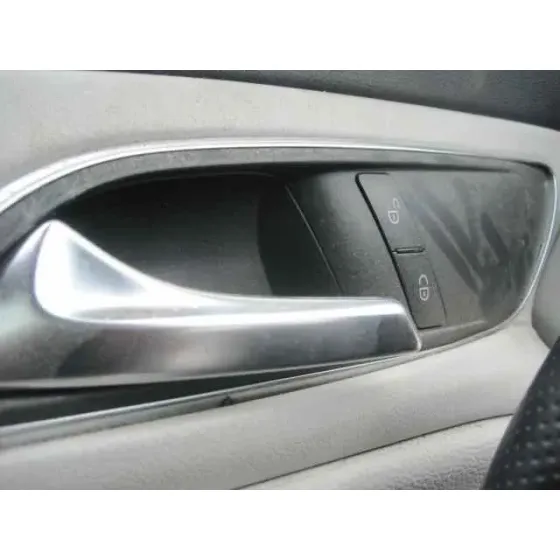 MERCEDES CLASE CLA (W117) '2014 CLA 220 CDI (117.303) GRIS