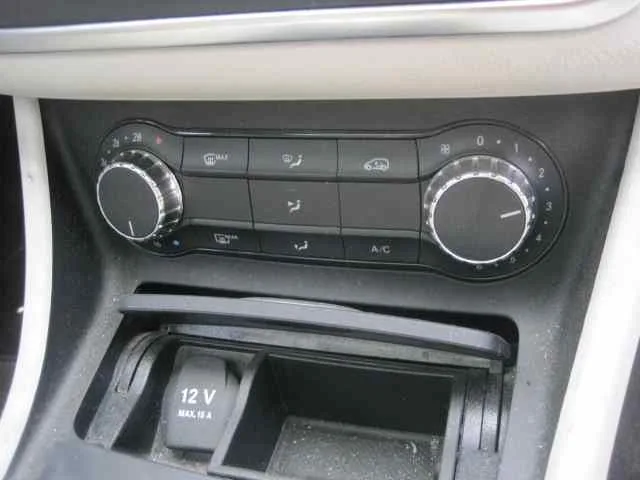 MERCEDES CLASE CLA (W117) '2014 CLA 220 CDI (117.303) GRIS