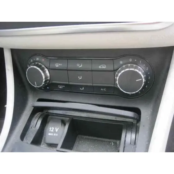 MERCEDES CLASE CLA (W117) '2014 CLA 220 CDI (117.303) GRIS
