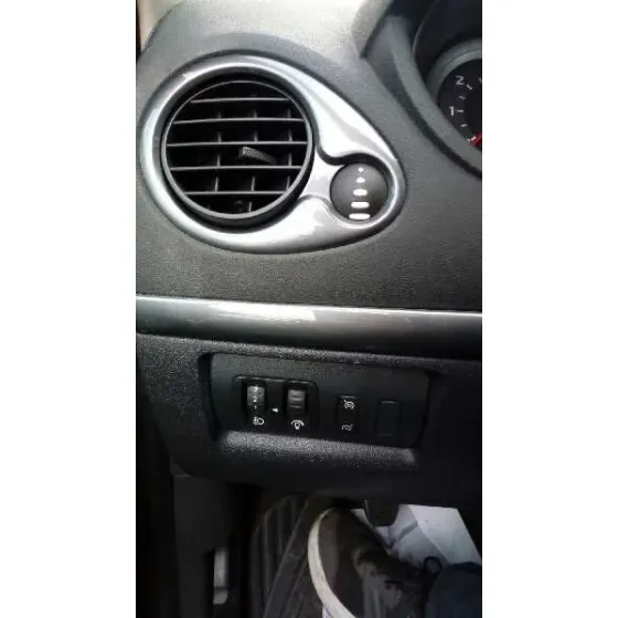 RENAULT CLIO III '2007 AUTHENTIQUE AZUL