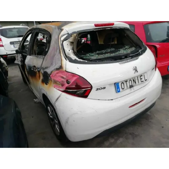 PEUGEOT 208 '2016 1.6 BLUE-HDI FAP BLANCO