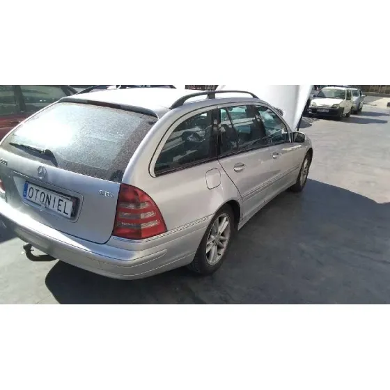 MERCEDES CLASE C (W203) FAMILIAR '2002 2.2 CDI CAT GRIS