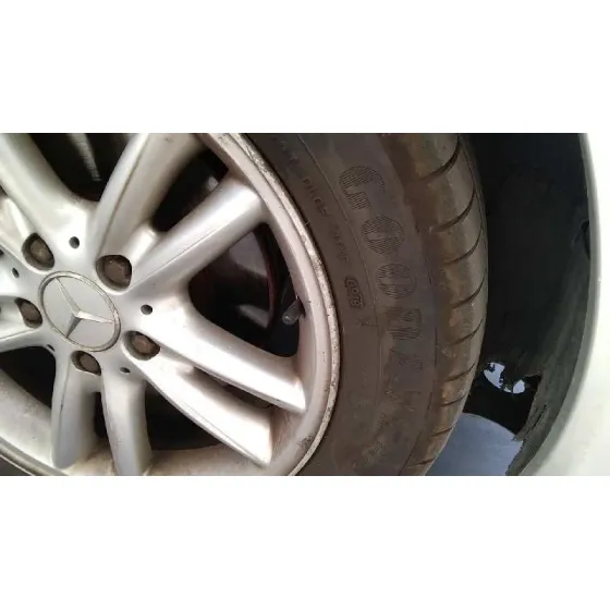 MERCEDES CLASE C (W203) FAMILIAR '2002 2.2 CDI CAT GRIS