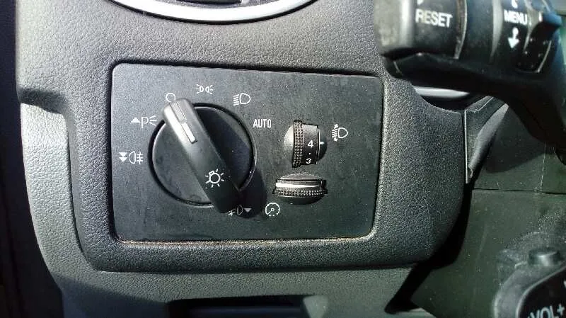 FORD FOCUS TURNIER (CB4) '2009 TREND GRIS PLATA