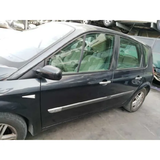 RENAULT SCENIC II '2004 CONFORT AUTHENTIQUE NEGRO