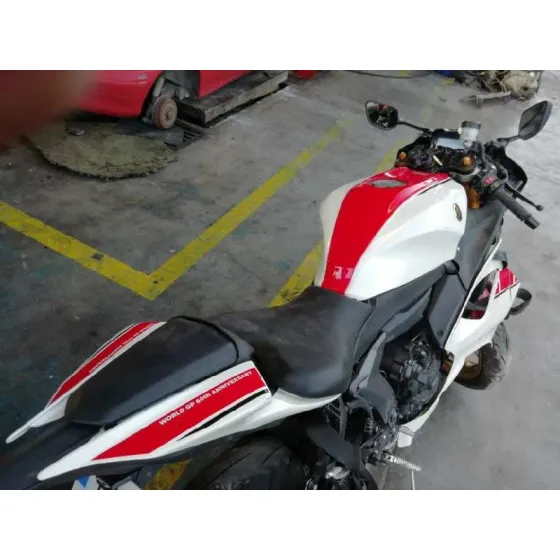 YAMAHA R7 '2023