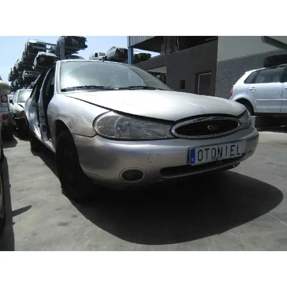 FORD MONDEO BERLINA (GD) '1998 AMBIENTE PLATA
