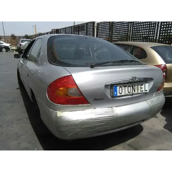 FORD MONDEO BERLINA (GD) '1998 AMBIENTE PLATA