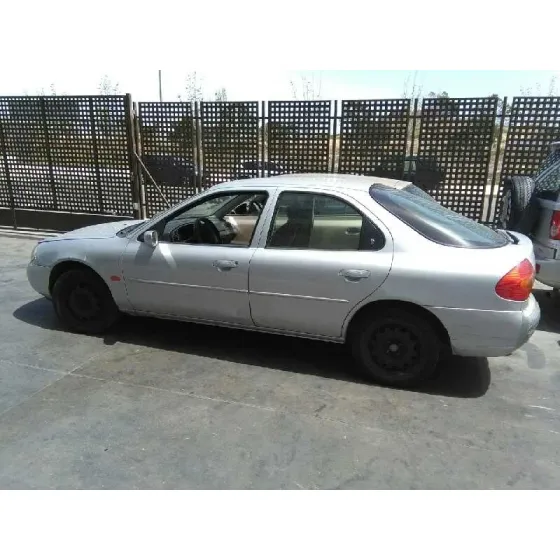 FORD MONDEO BERLINA (GD) '1998 AMBIENTE PLATA
